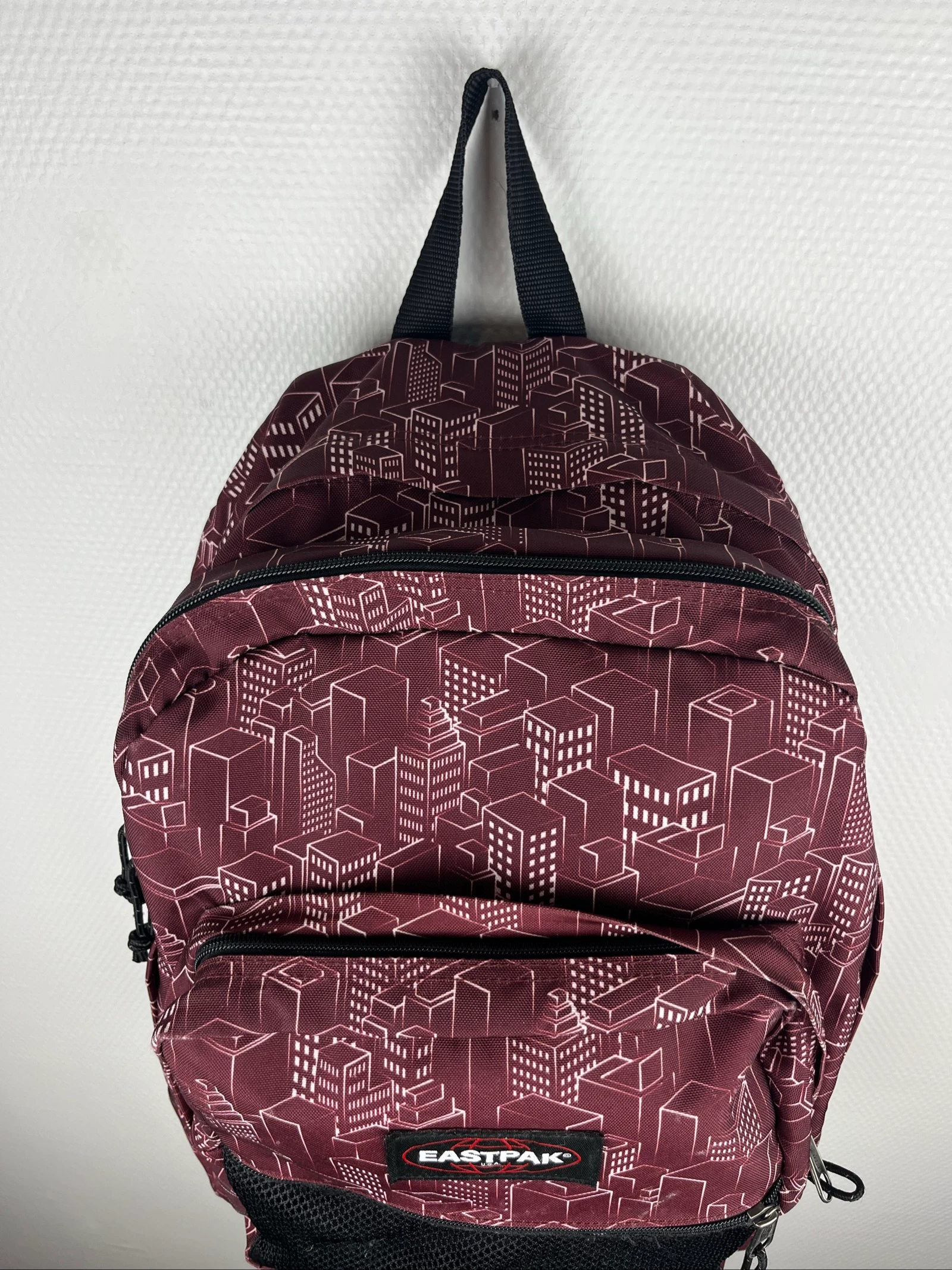Sac Eastpak Out Of Office Grand Format – Sac à dos Bordeaux – Compartiment PC – Très bon état – photo 3